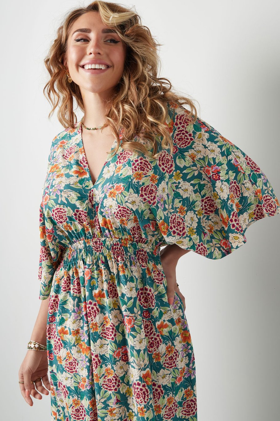Vestido flores alegres - verde Imagen5